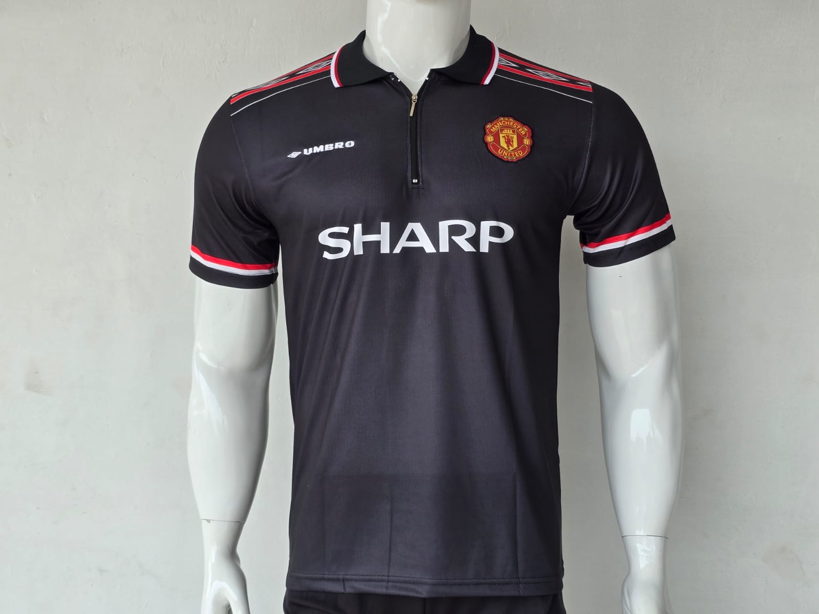 Man Utd 1998–99 away  (BECKHAM) - View 1